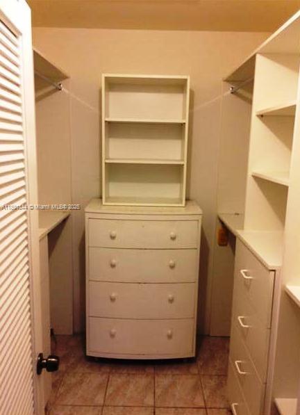 PINEWOOD - Residential Lease
