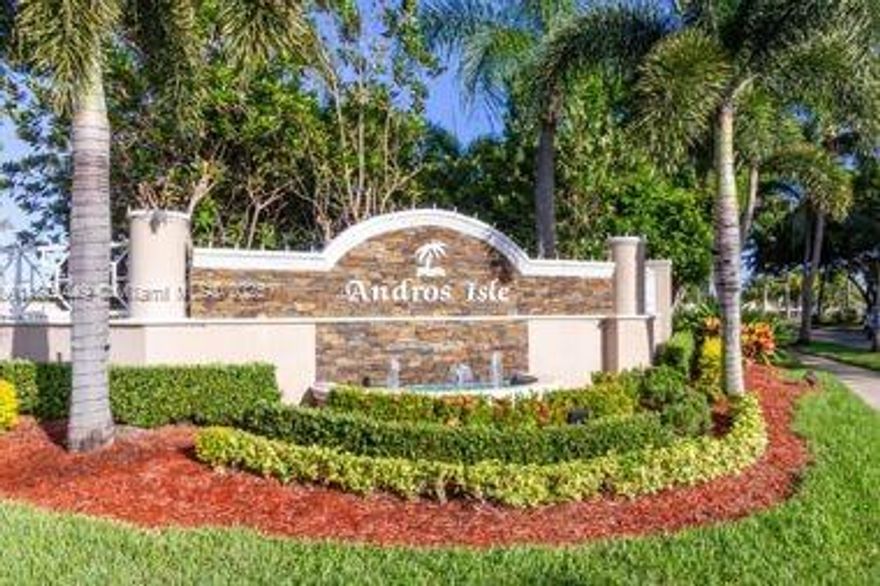 This cozy two-story home features a master bedroom and bath on the ground floor, with ceilings ranging from 2.75 to 4.27 meters. Bright and sunny, it offers a spacious living room, dining room, family room, and a large backyard with space for a pool. The renovated kitchen boasts an island, granite countertops, and stainless steel appliances. New impact-resistant windows and doors throughout. Laundry room plus storage under the stairs. Upstairs: three bedrooms and a full bath; first floor has a half bath. Walking distance to community center, pool, playground, clubhouse, and tennis courts. Pets allowed. Seller will contribute to closing costs with the best offer. Great opportunity— Call the agent at least 24 hours .