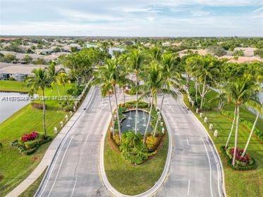 8525 Pine Cay