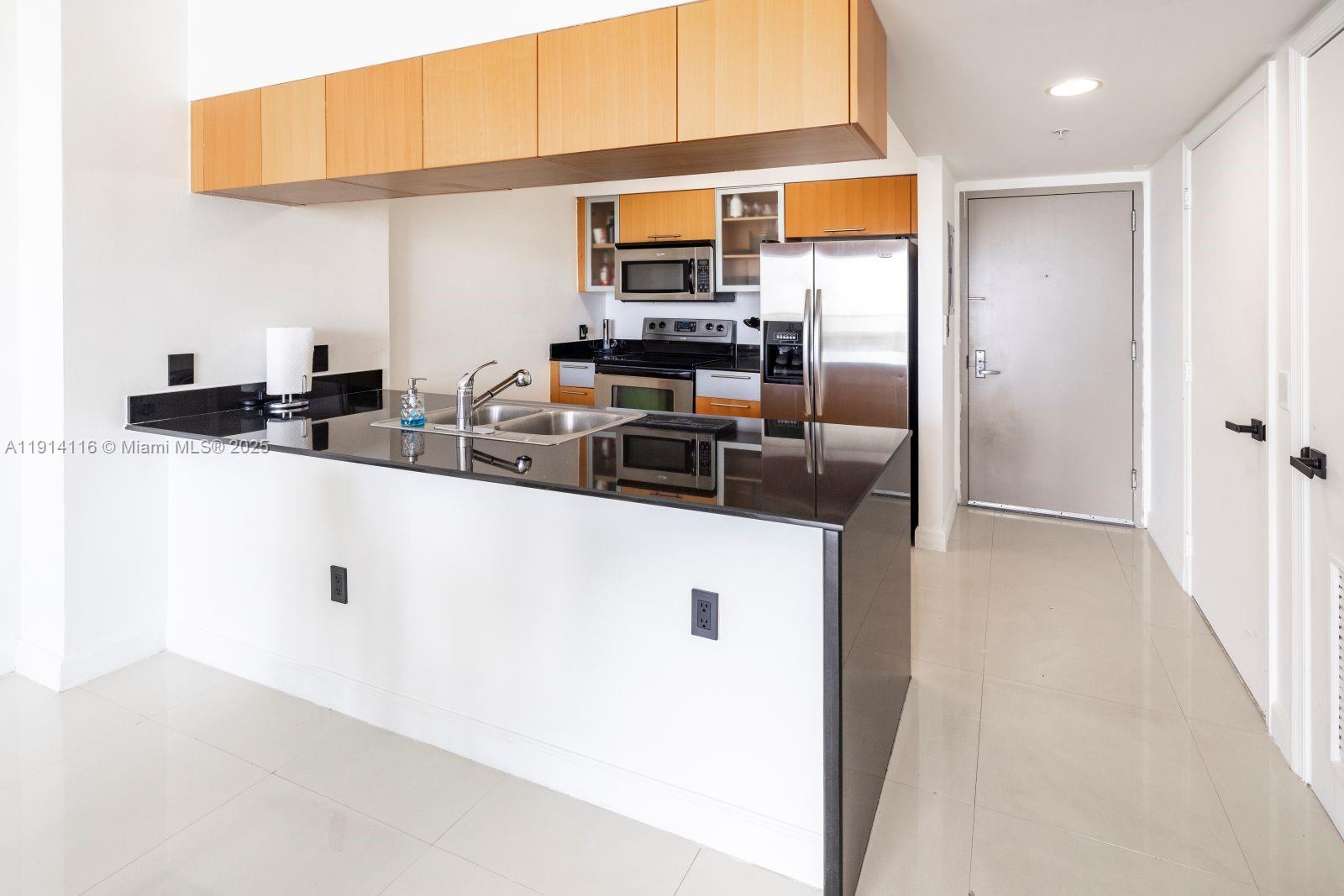 OPERA TOWER CONDO - Residential