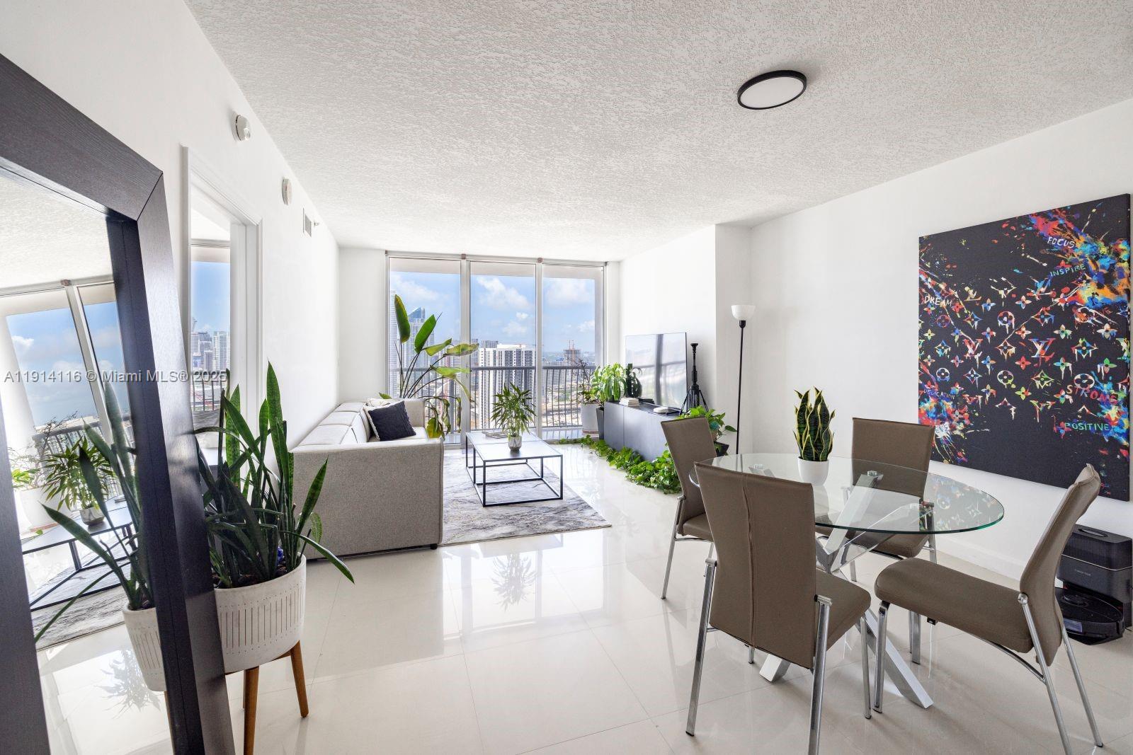 OPERA TOWER CONDO - Residential