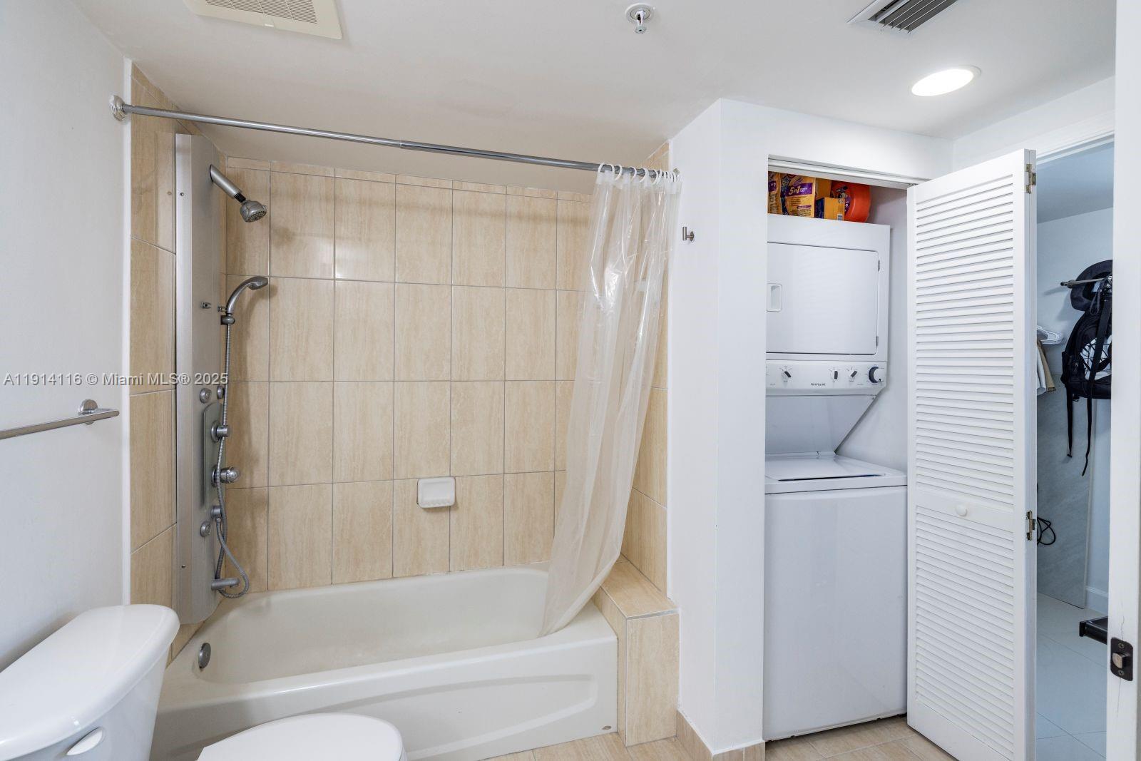 OPERA TOWER CONDO - Residential