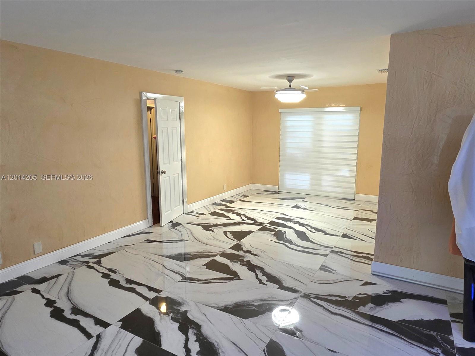 PLANTATION PARK LAKESITES - Residential