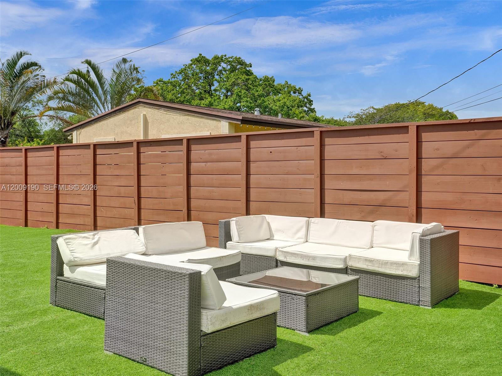 FLAMINGO PARK SEC - Residential