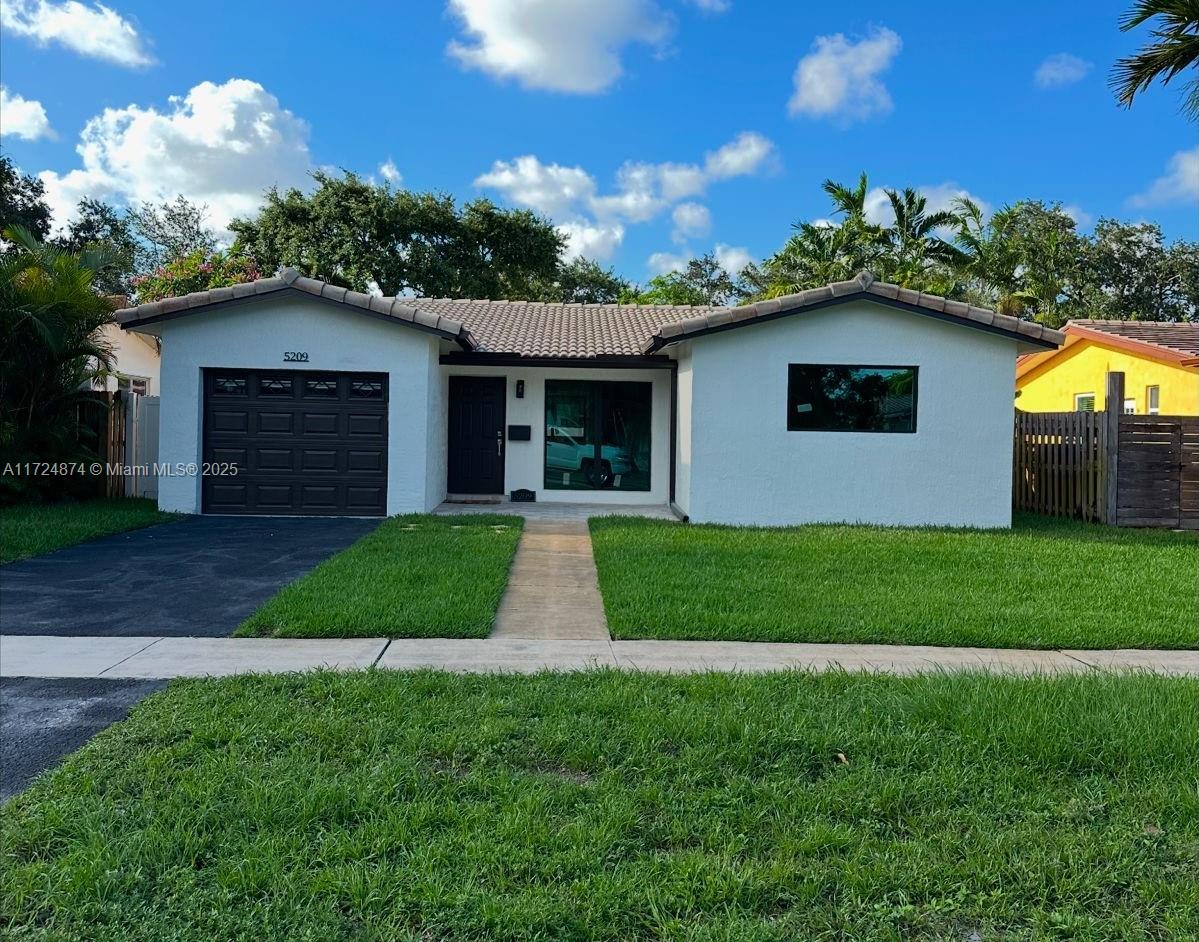 5209 Cleveland St, Hollywood, Broward County, Florida - 3 Bedrooms  
2 Bathrooms - 