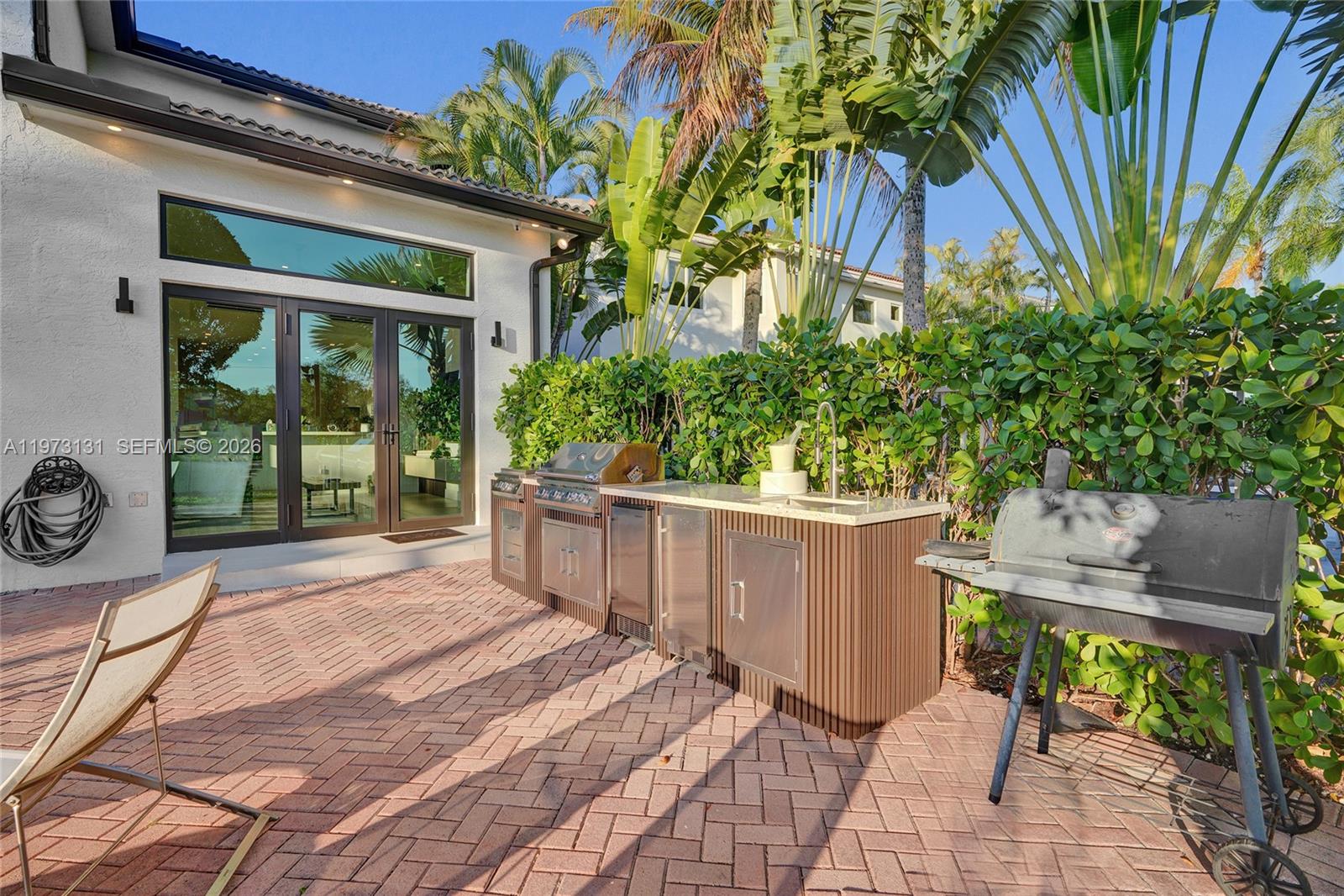 PRESIDENTIAL ESTATES REPL - Residential