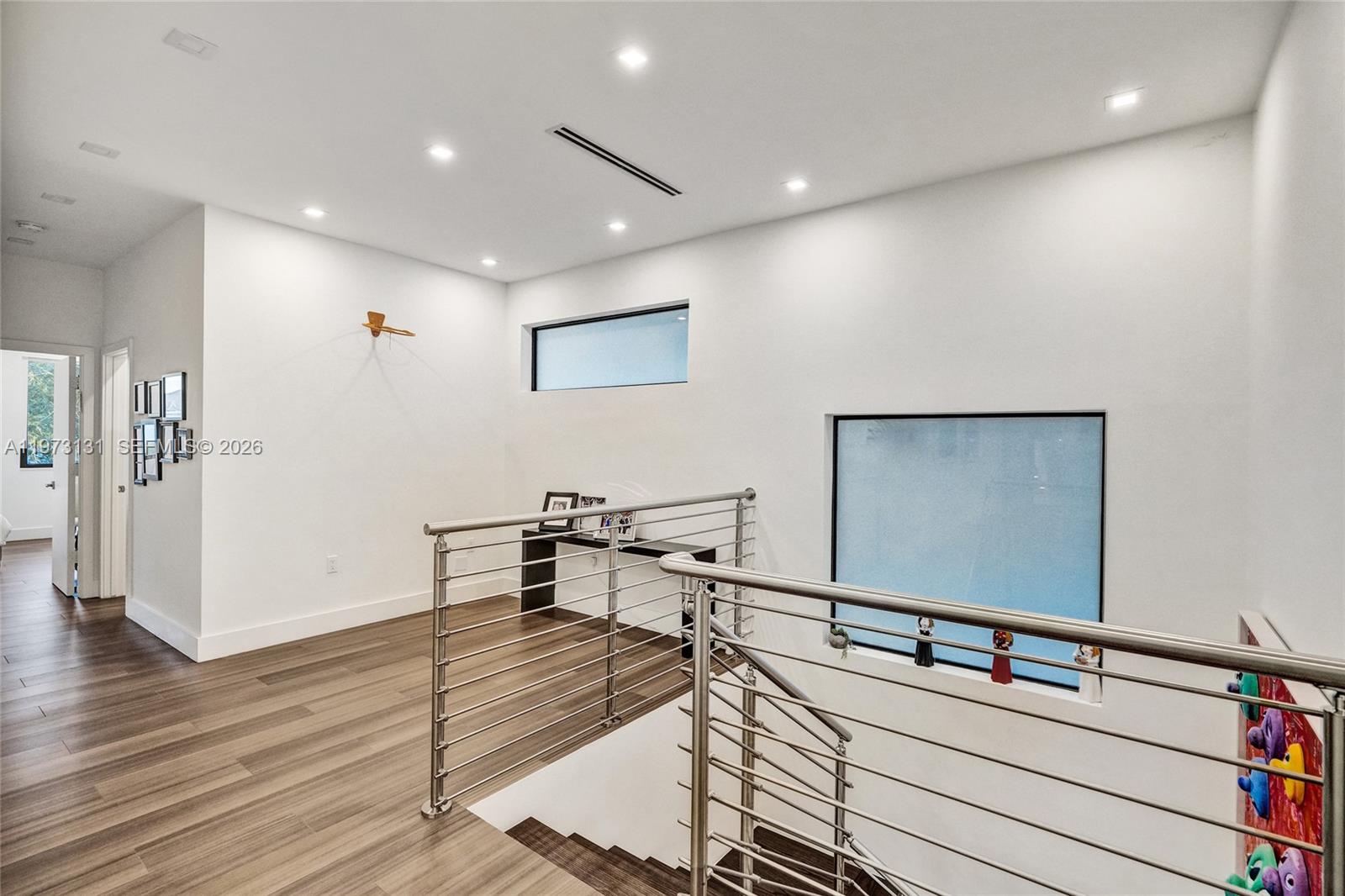 PRESIDENTIAL ESTATES REPL - Residential