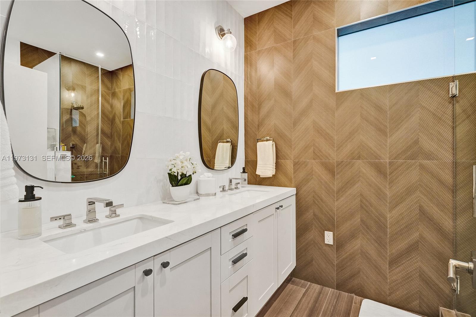 PRESIDENTIAL ESTATES REPL - Residential