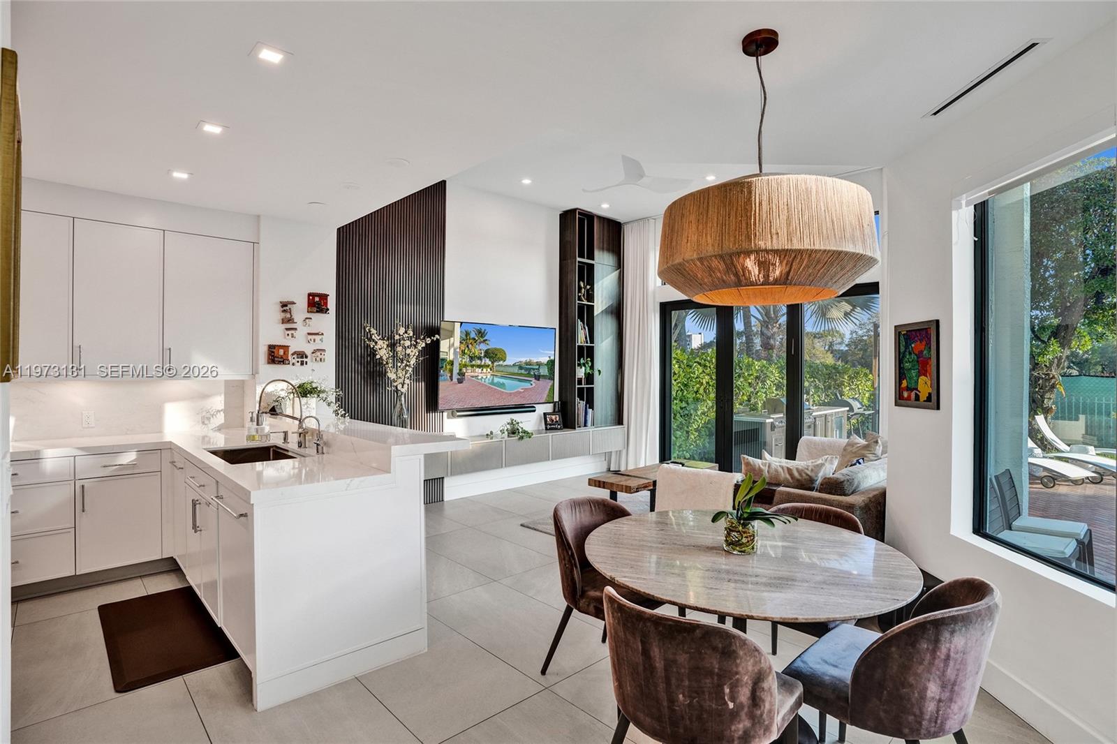 PRESIDENTIAL ESTATES REPL - Residential