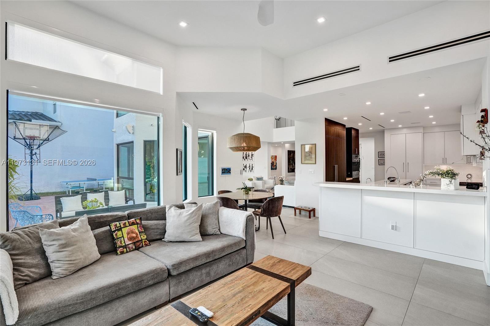 PRESIDENTIAL ESTATES REPL - Residential