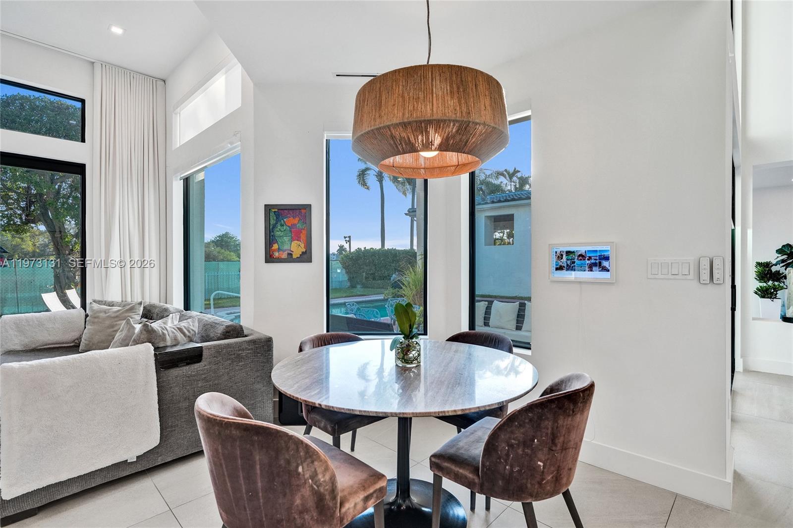 PRESIDENTIAL ESTATES REPL - Residential