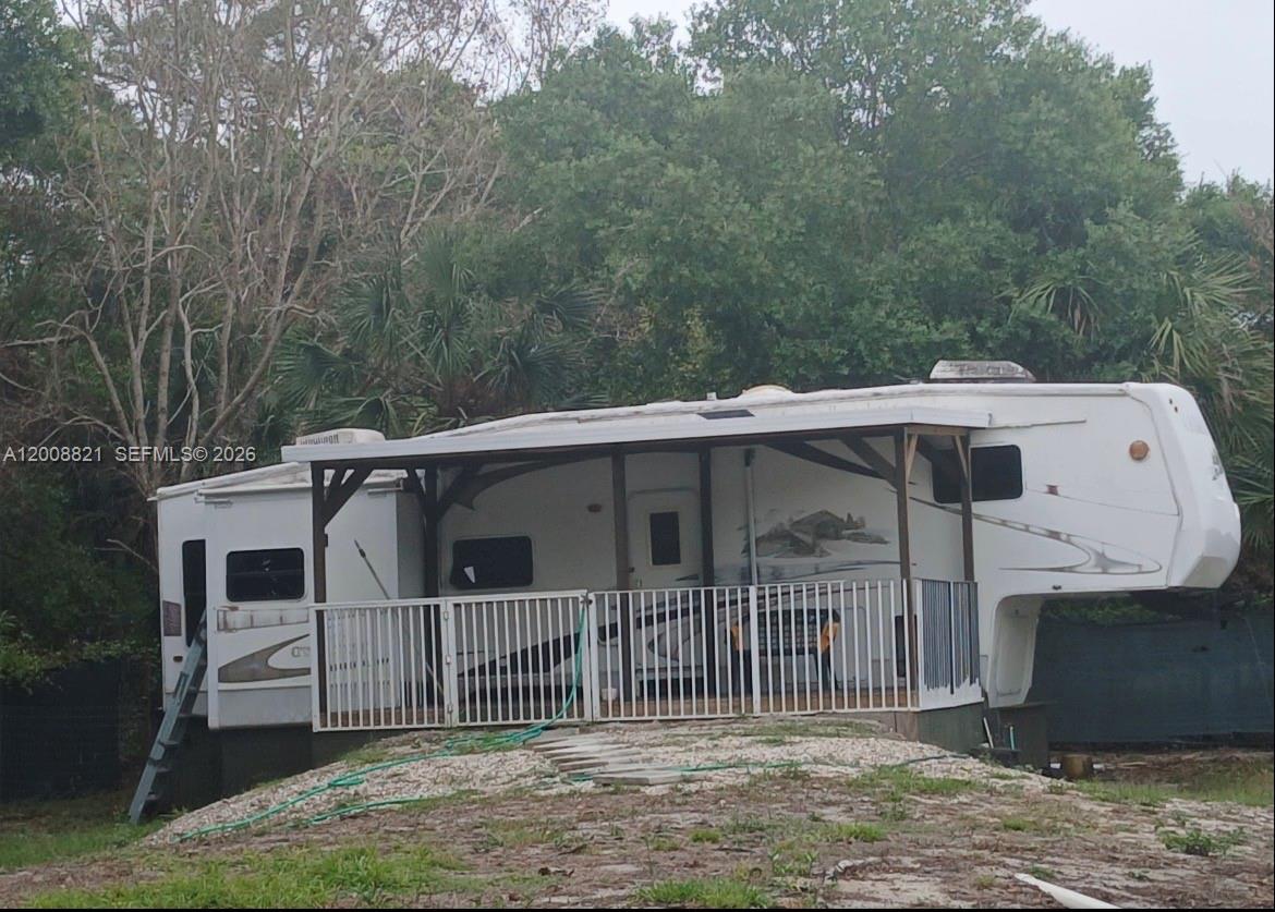 MONTURA RANCHES - Residential