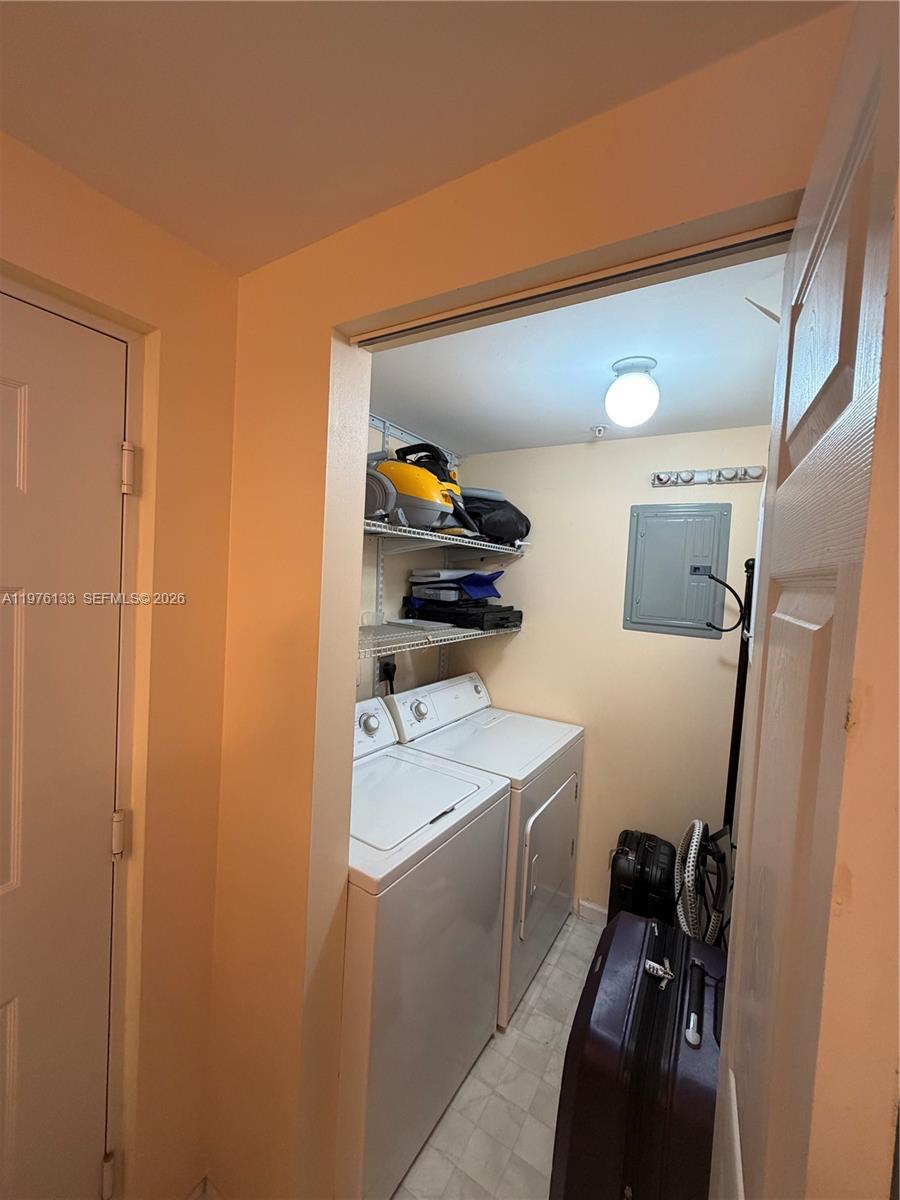 PORTO BELLAGIO CONDO - Residential Lease