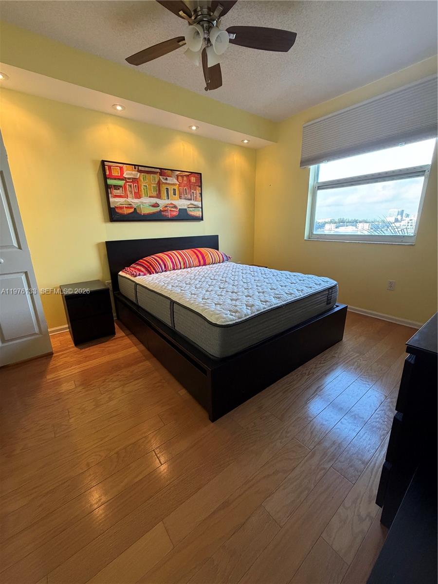 PORTO BELLAGIO CONDO - Residential Lease