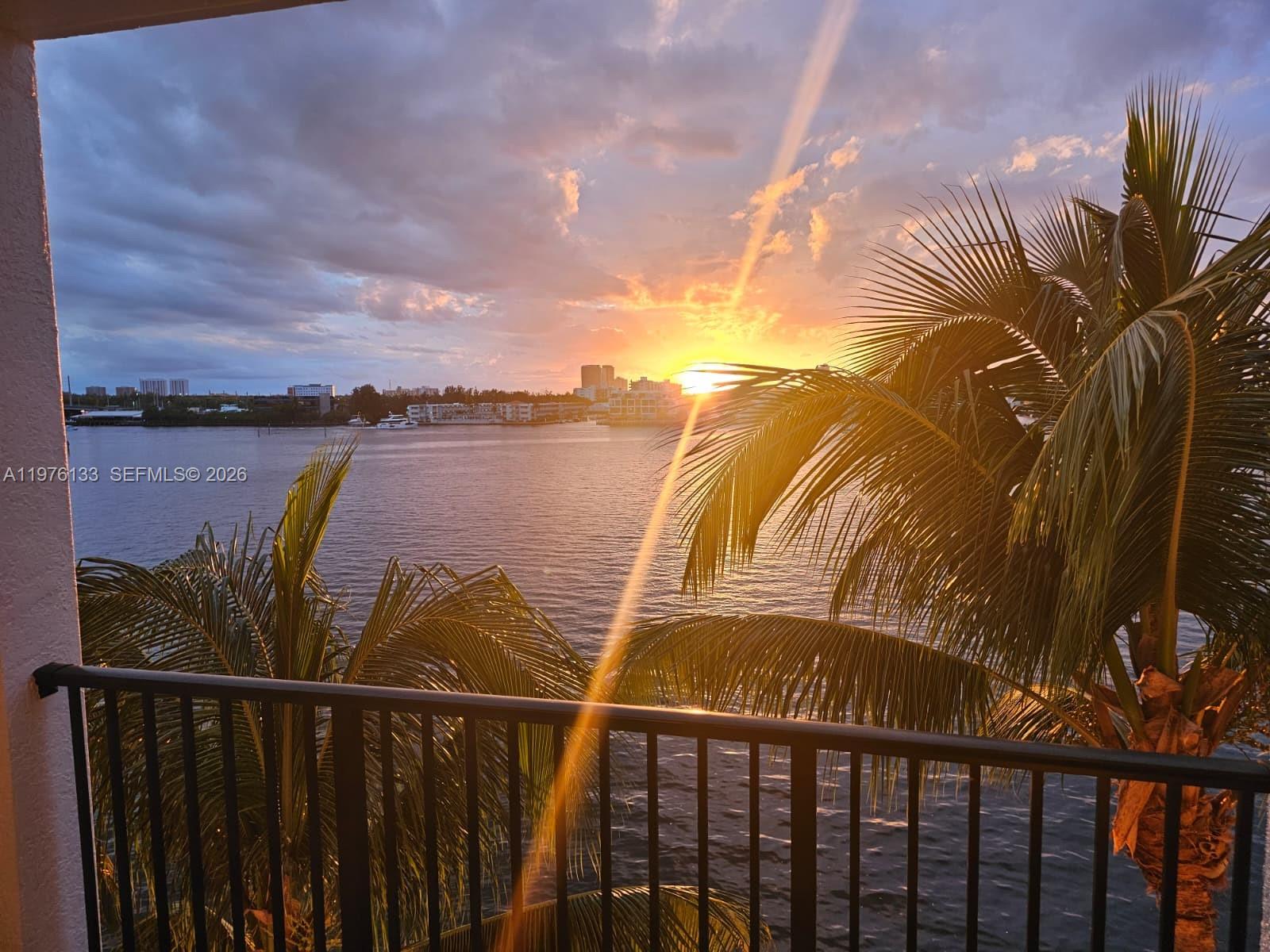 PORTO BELLAGIO CONDO - Residential Lease