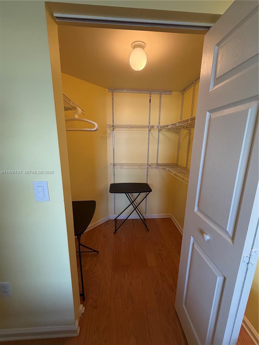 PORTO BELLAGIO CONDO - Residential Lease