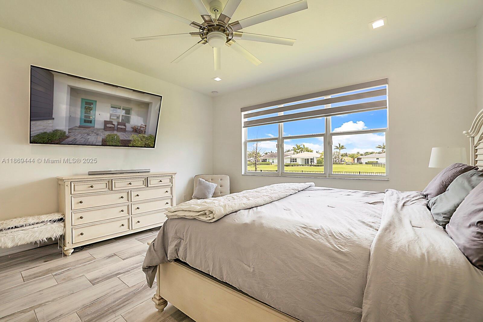 MATTAMY AT SOUTHERN GROVE - Residential