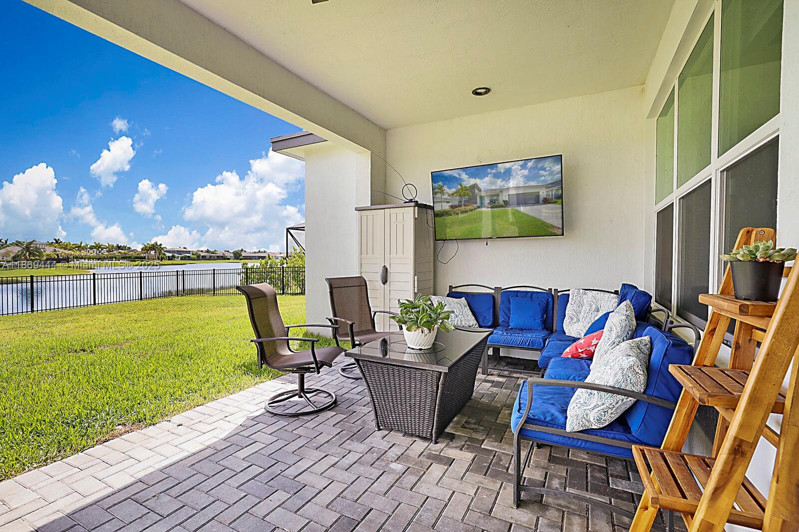 MATTAMY AT SOUTHERN GROVE - Residential