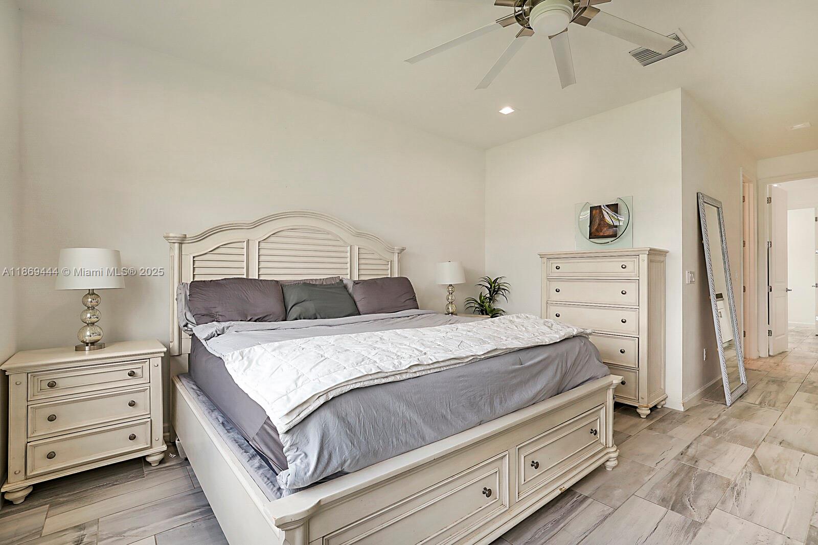 MATTAMY AT SOUTHERN GROVE - Residential