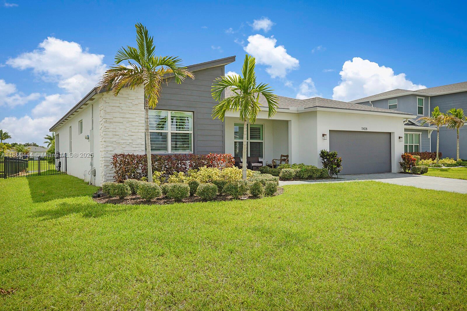 MATTAMY AT SOUTHERN GROVE - Residential