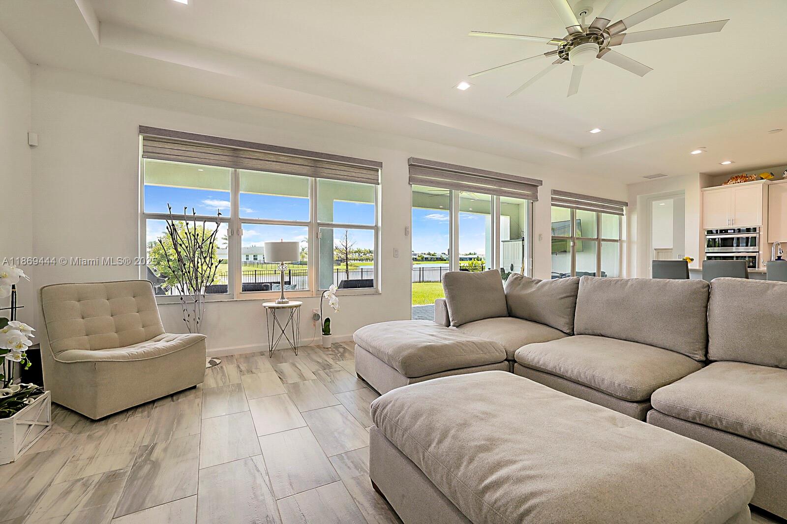 MATTAMY AT SOUTHERN GROVE - Residential