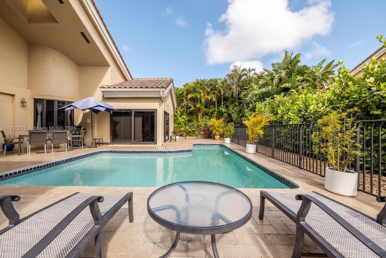 Glen Oaks - Residential