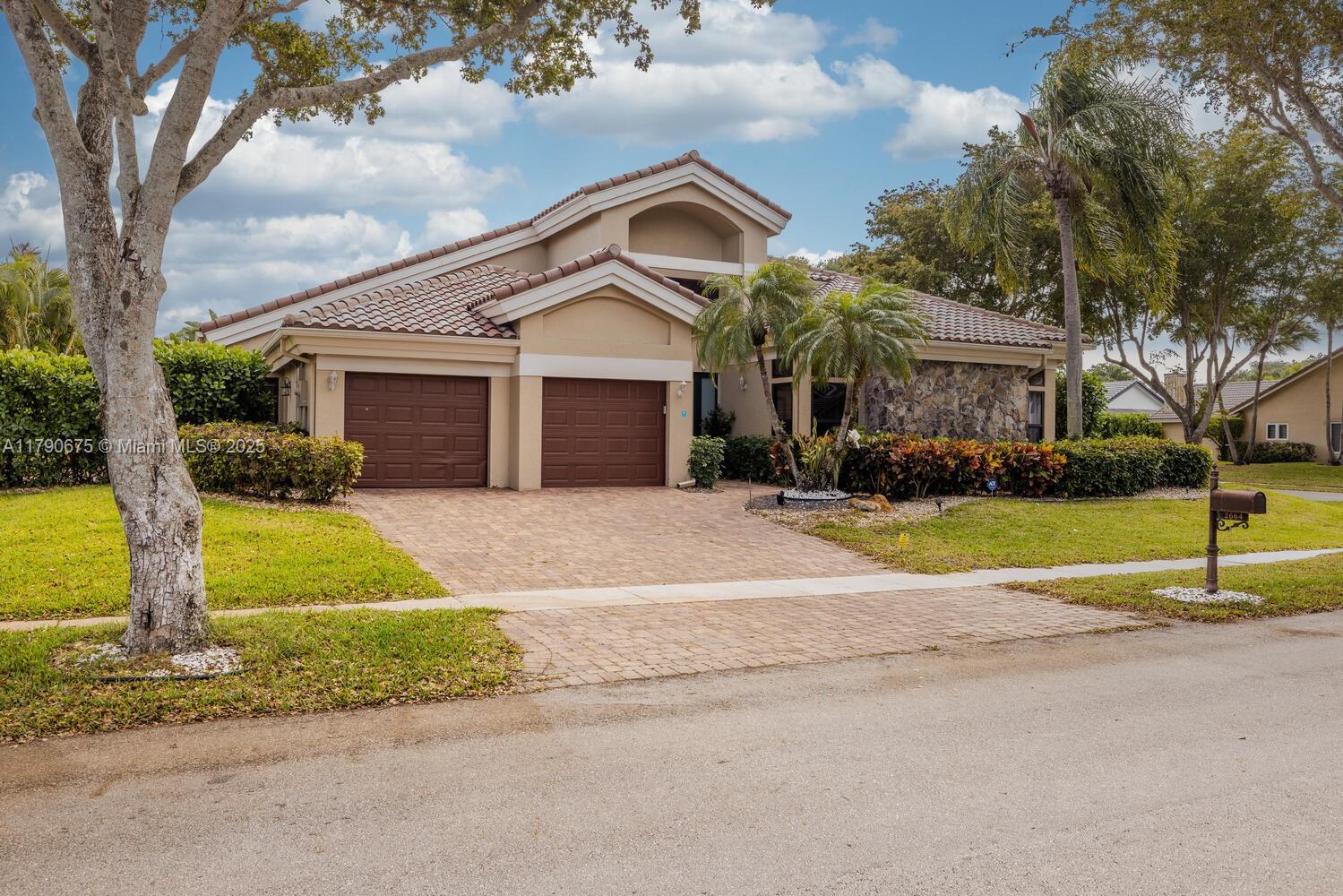 Glen Oaks - Residential