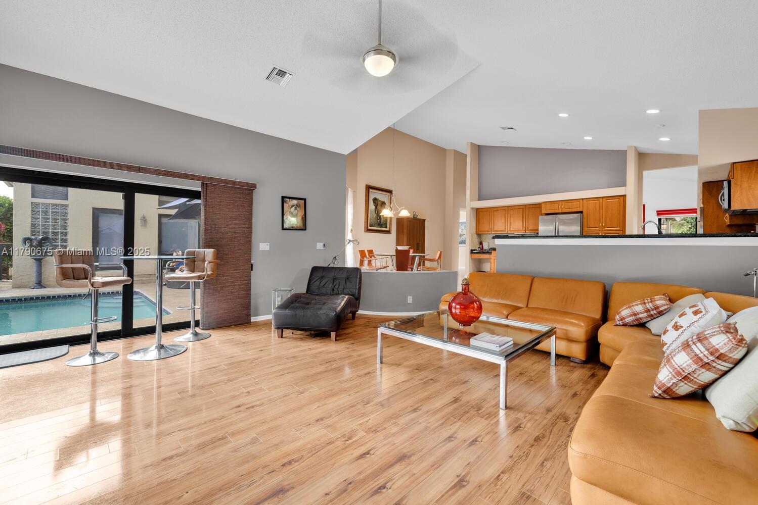 Glen Oaks - Residential
