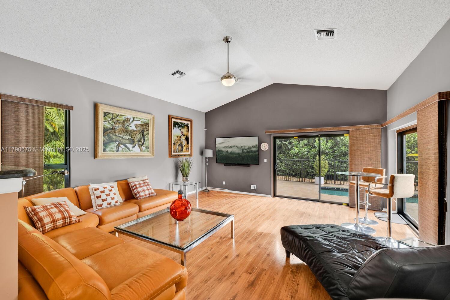 Glen Oaks - Residential