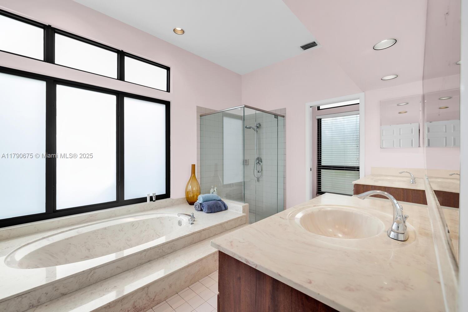 Glen Oaks - Residential