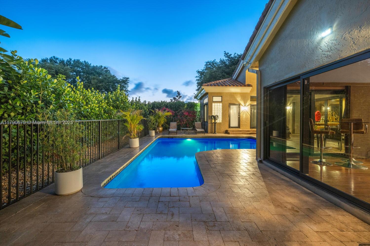 Glen Oaks - Residential