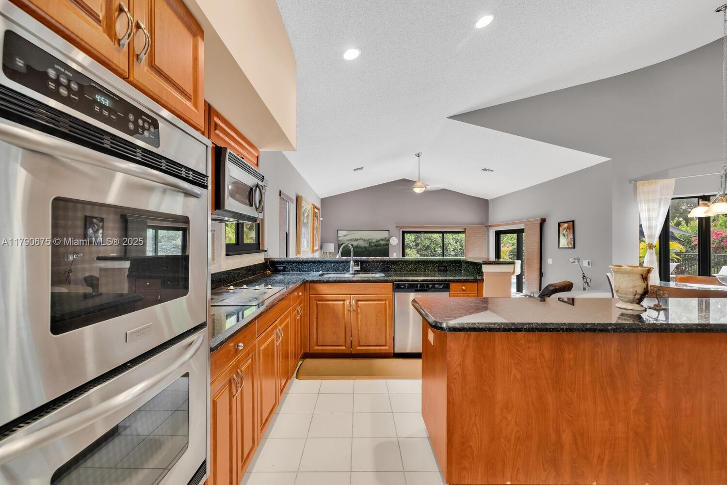 Glen Oaks - Residential