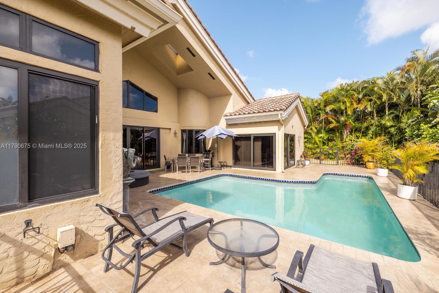 Glen Oaks - Residential