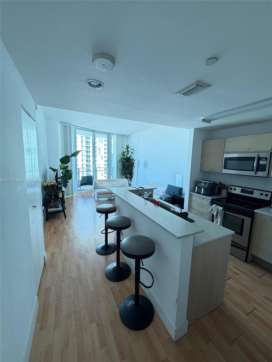 CITY 24 CONDO - Residential
