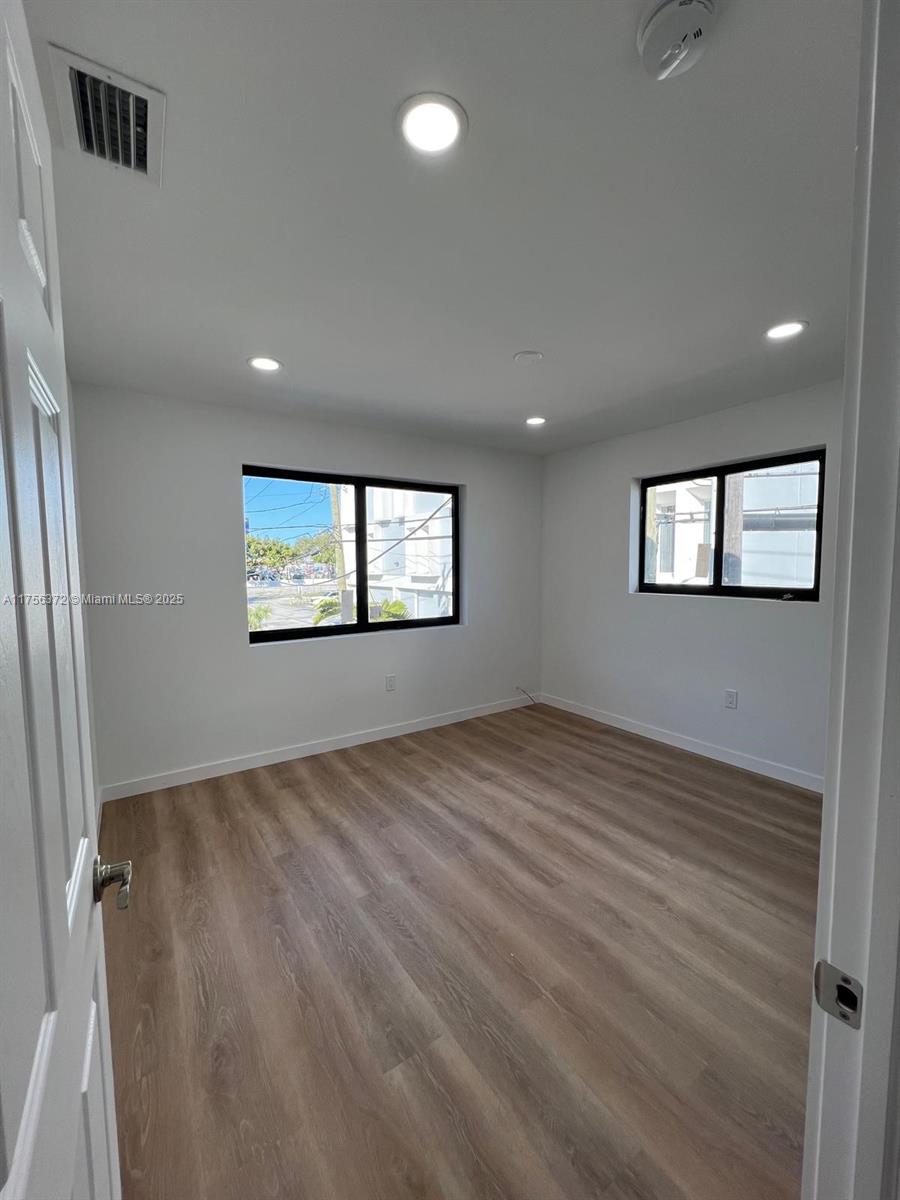 GOLF COURSE PARK - Residential Lease