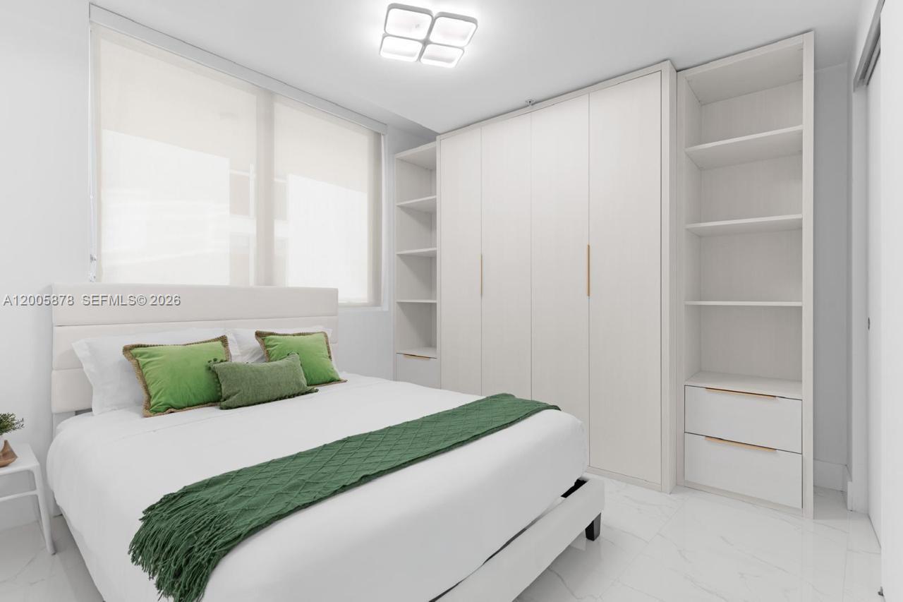 6620 Indian Creek Dr 616