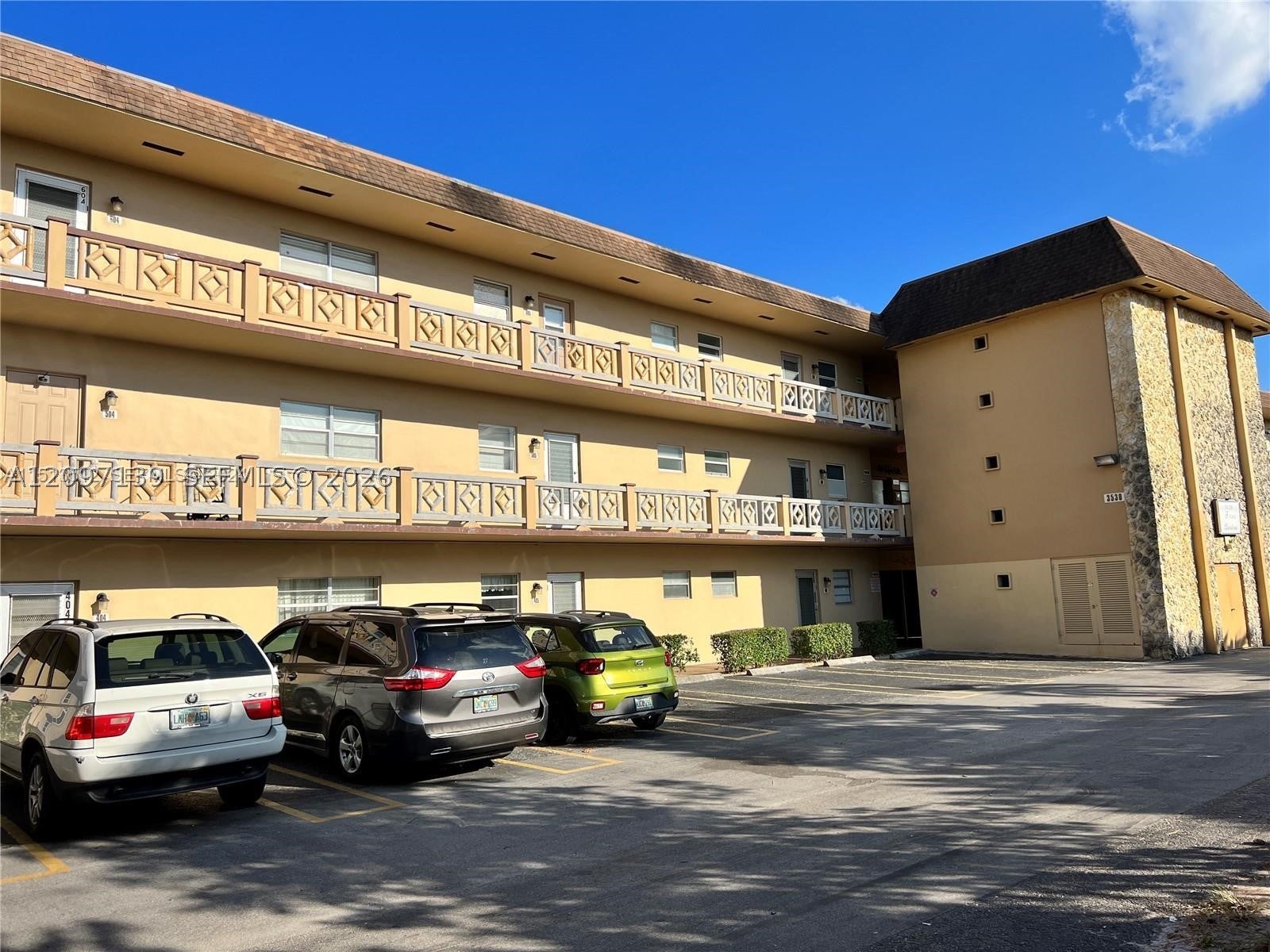 3530 NW 52nd Ave 403