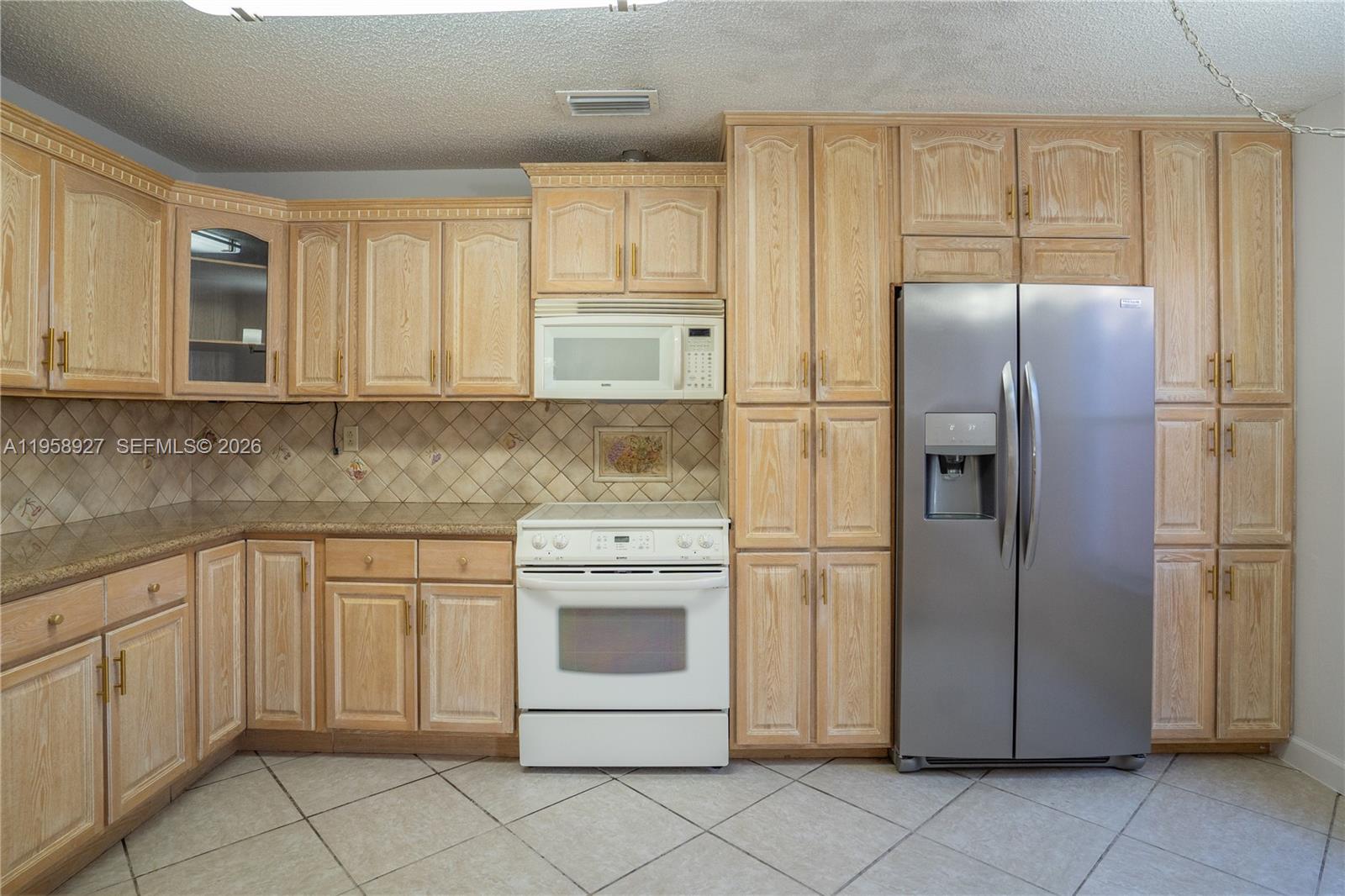 VENEZIA HOMES ESTATES IST - Residential