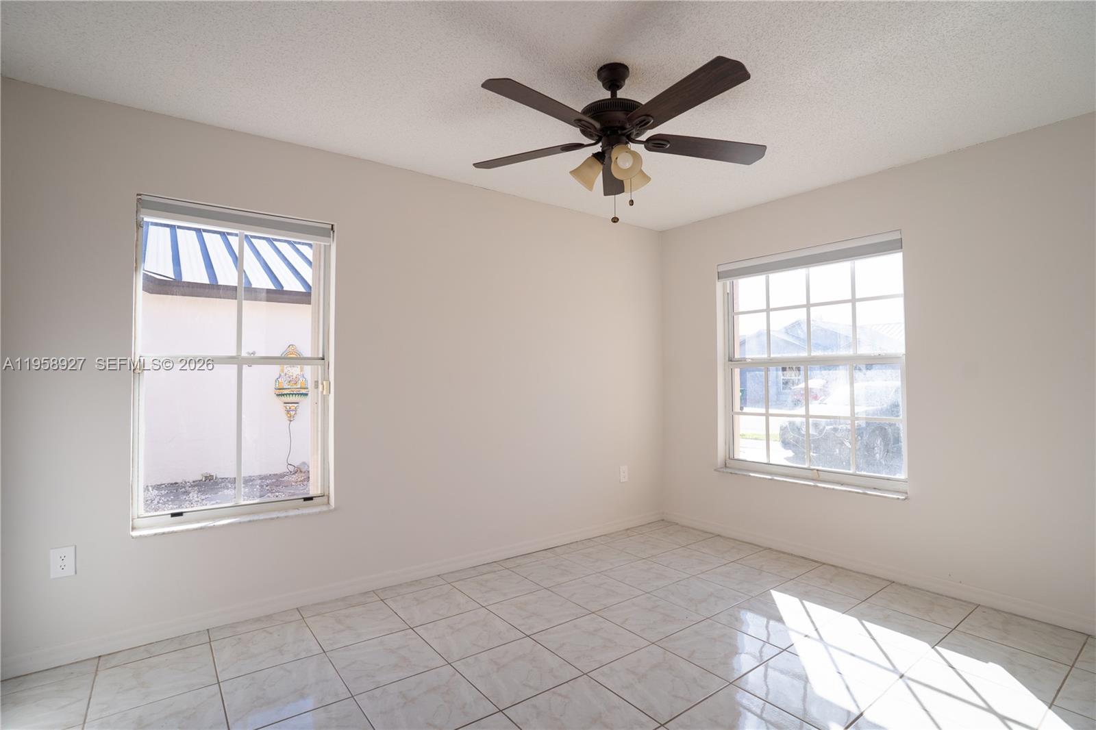 VENEZIA HOMES ESTATES IST - Residential