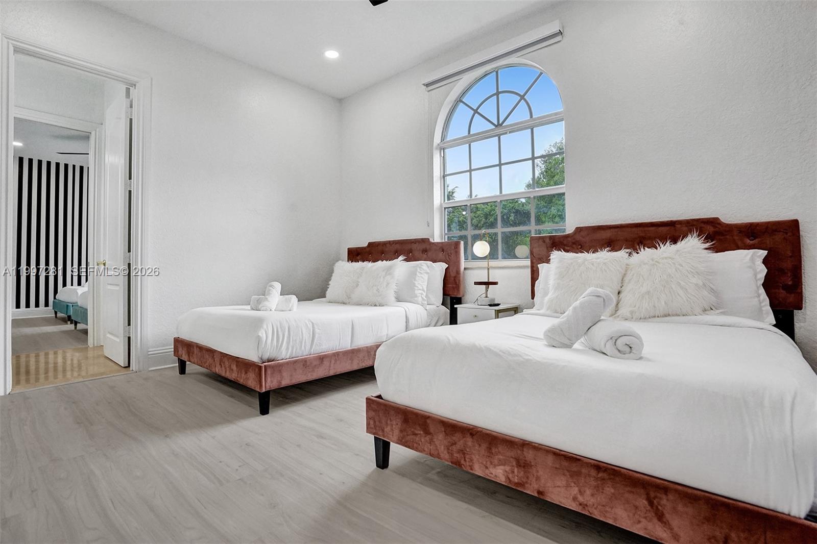 PINE MEADOW ESTATES - Residential Lease