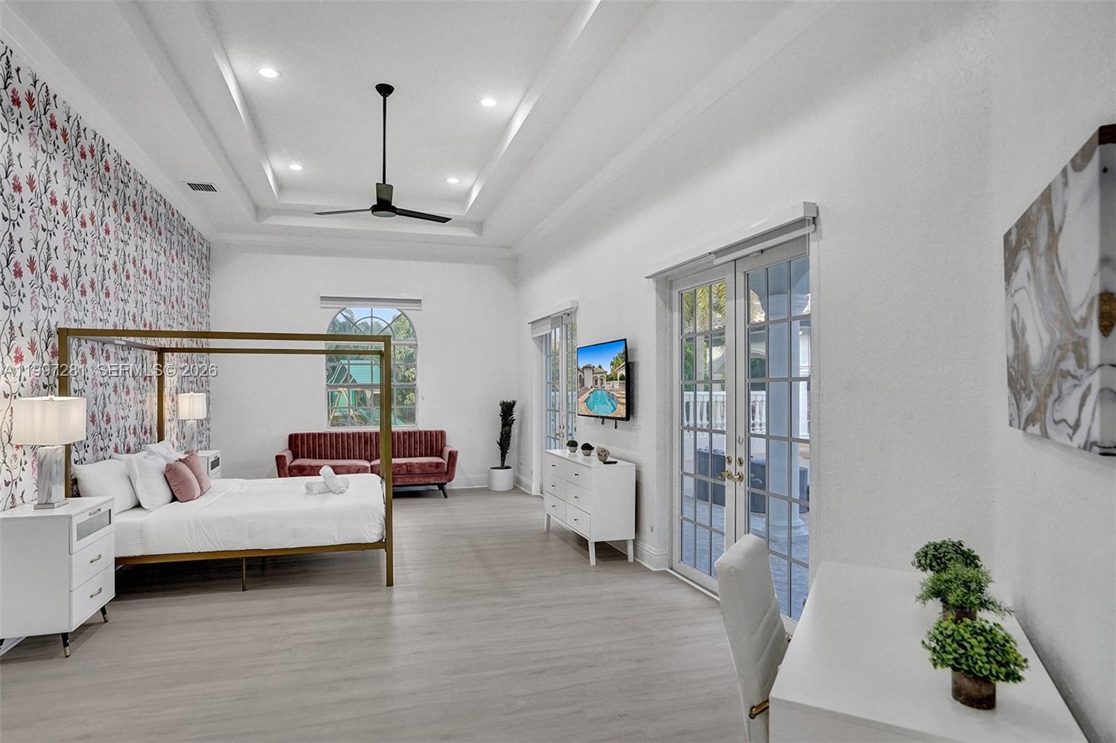 PINE MEADOW ESTATES - Residential Lease