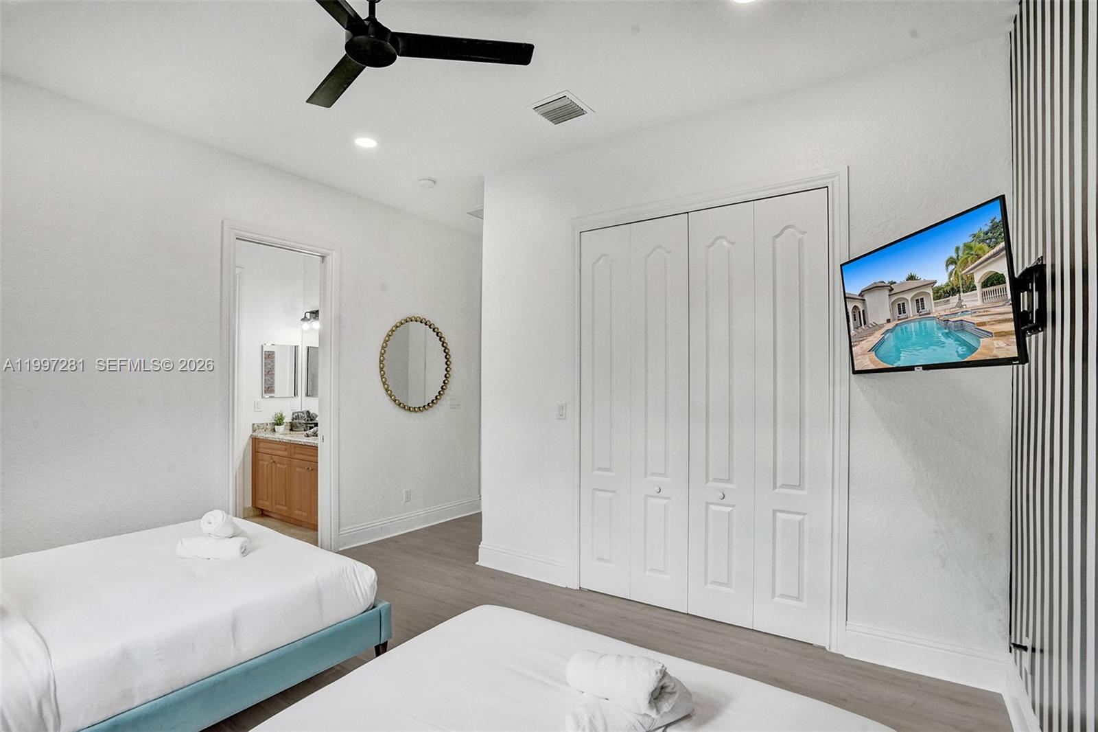 PINE MEADOW ESTATES - Residential Lease