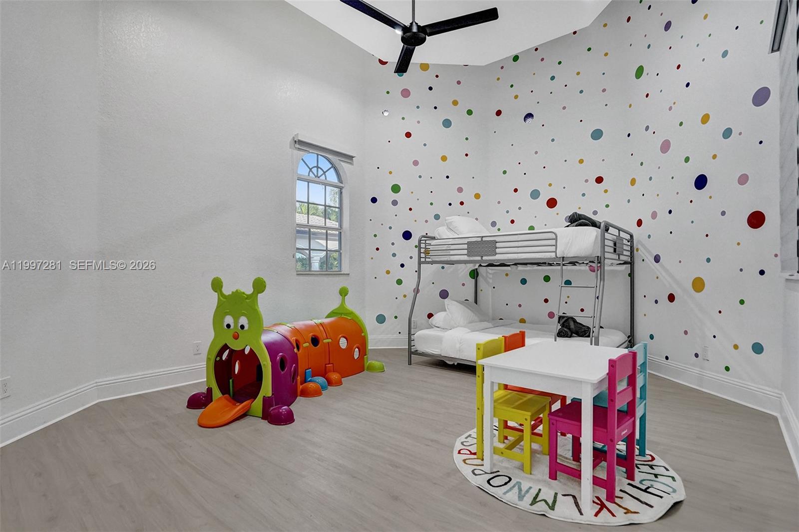 PINE MEADOW ESTATES - Residential Lease