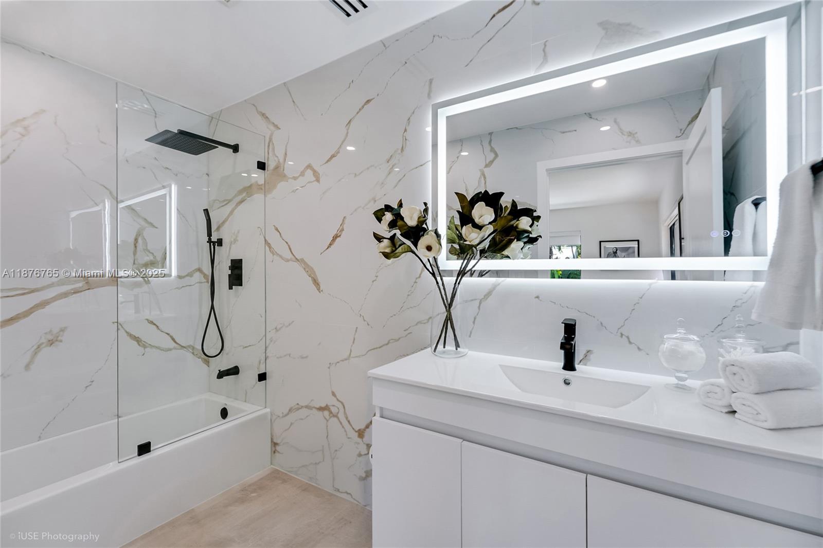 DAVIS HARBOR - Residential