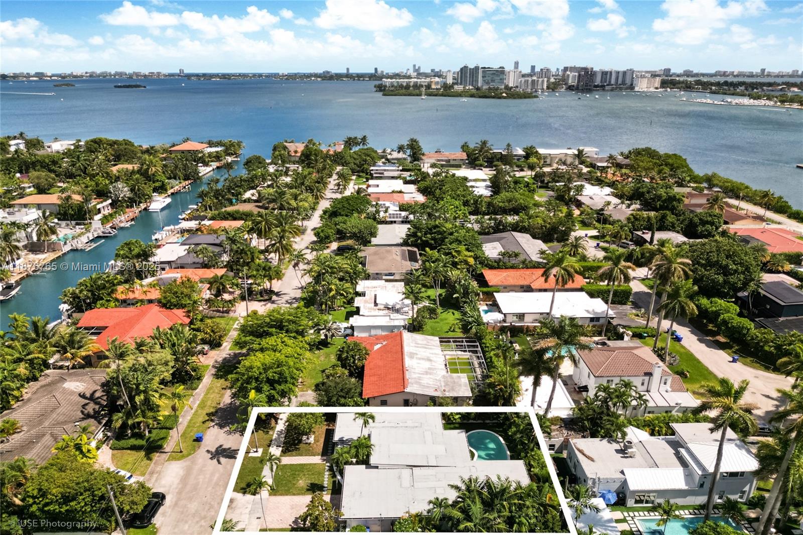 DAVIS HARBOR - Residential