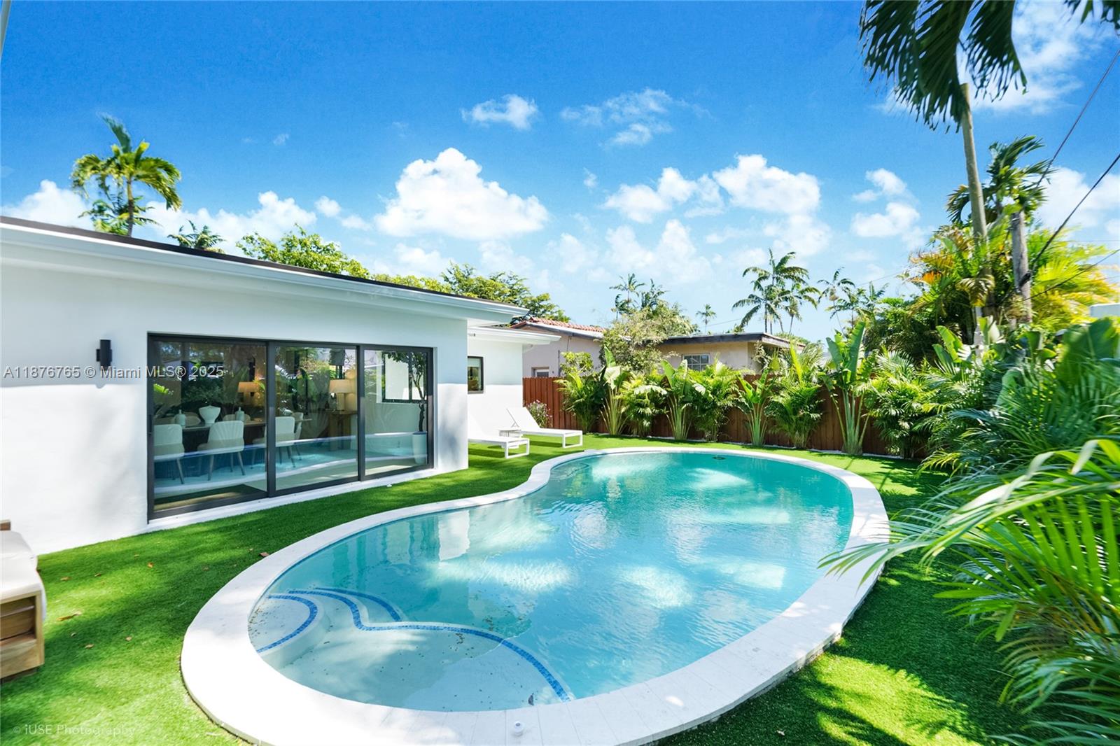 DAVIS HARBOR - Residential