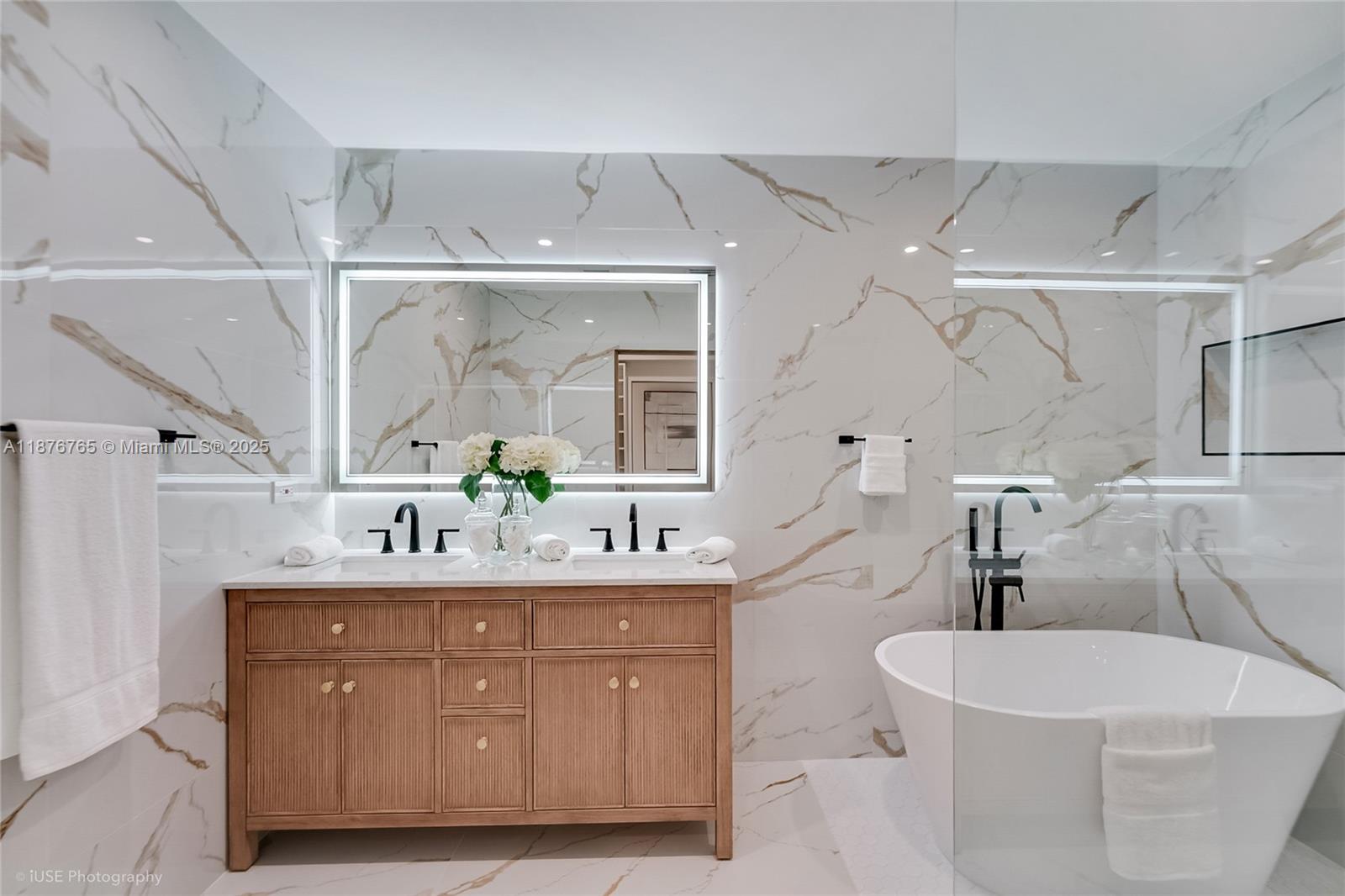 DAVIS HARBOR - Residential