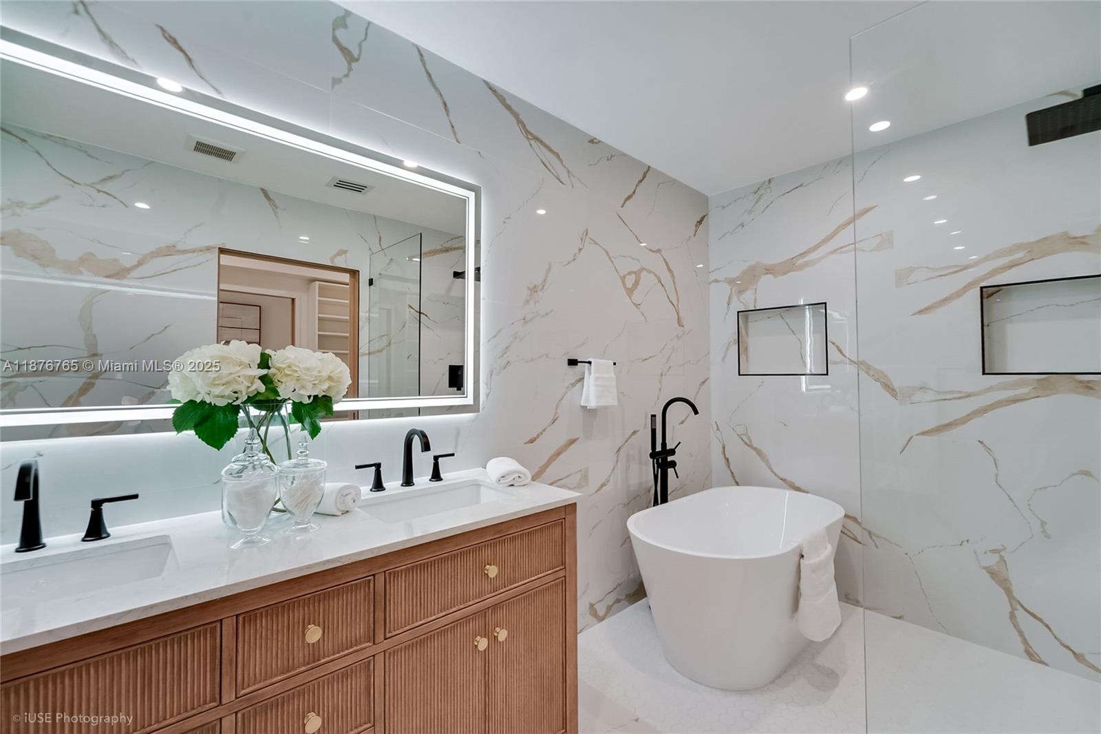 DAVIS HARBOR - Residential