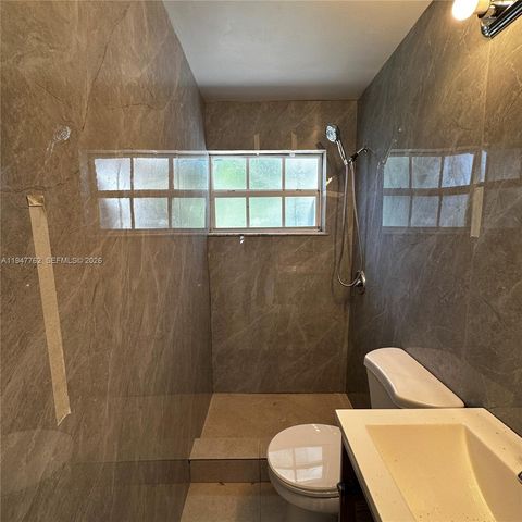 732 Moffett St 4A Hallandale Beach FL 33009