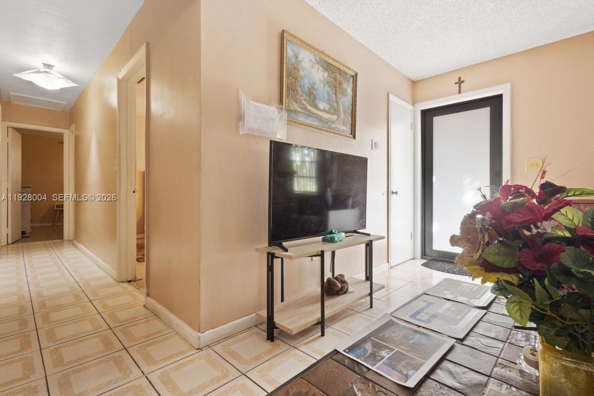 HIGHLAND MANOR SEC 4 - Residential